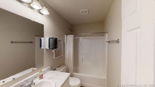 28041 E 118th Place S, Coweta, OK 74429