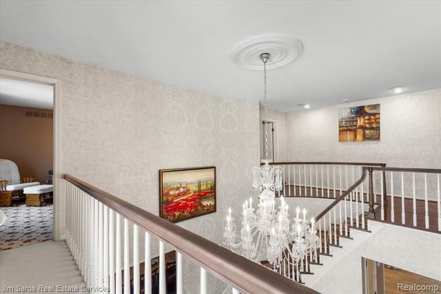 75 S Duval Road, Grosse Pointe Shores, MI 48236