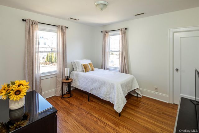 459 Bronxville Road, Bronxville, NY 10708