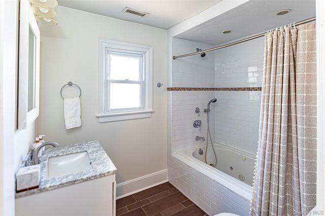 459 Bronxville Road, Bronxville, NY 10708