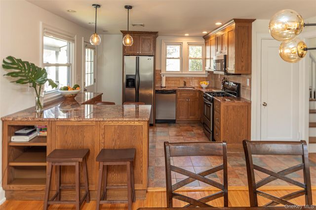 459 Bronxville Road, Bronxville, NY 10708