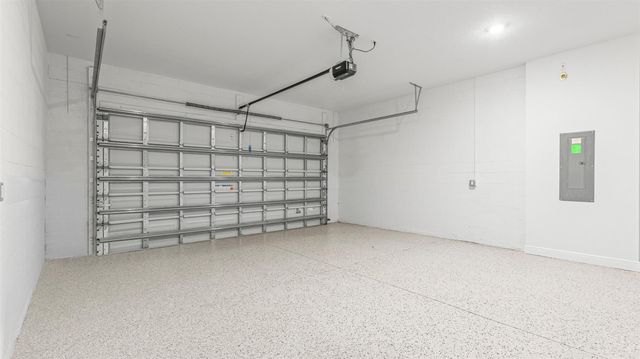 112 SE VIA TIRSO, Port St Lucie, FL 34952