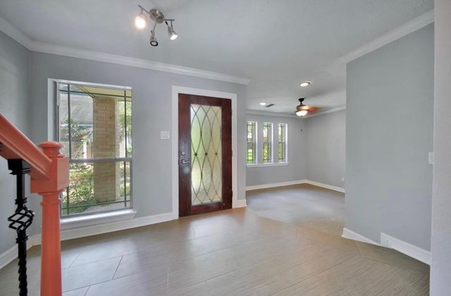 652 N Eldridge Parkway, Houston, TX 77079