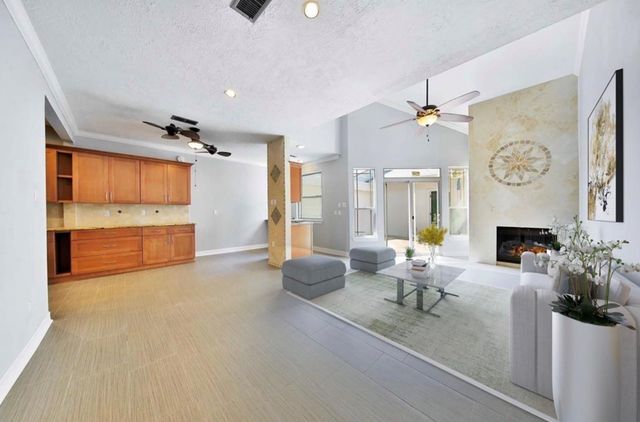 652 N Eldridge Parkway, Houston, TX 77079
