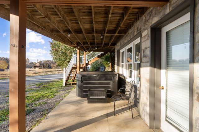 3721 S Hyde Rd, Springfield, TN 37172