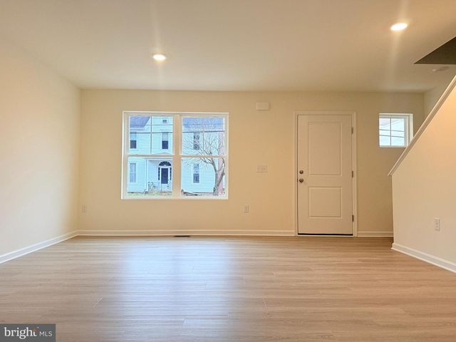400 N WALNUT ST, Milford, DE 19963