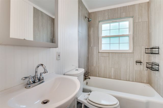 118 Nichols Street, Irving, TX 75060