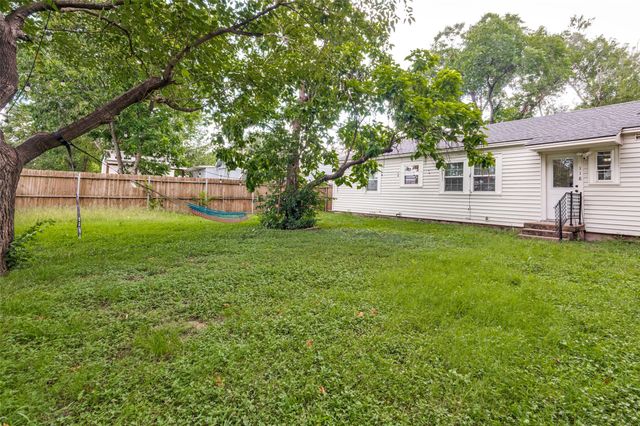 118 Nichols Street, Irving, TX 75060