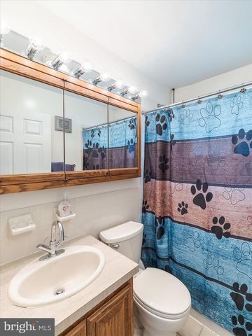 51 JUNEWOOD DR, Levittown, PA 19055