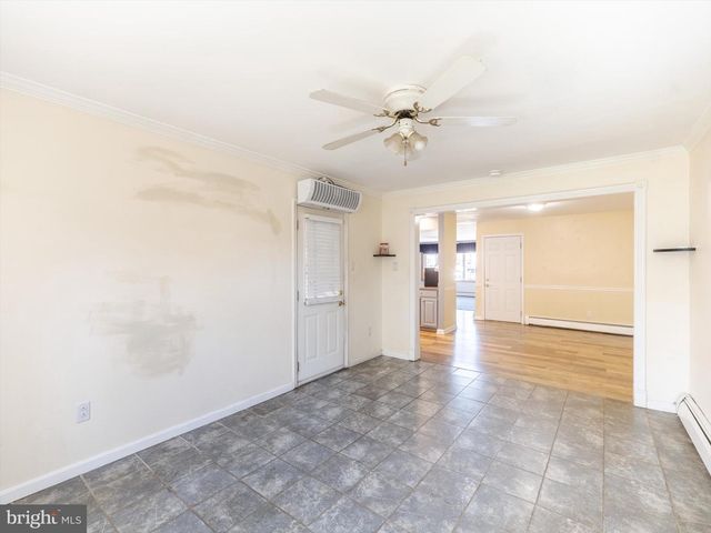 51 JUNEWOOD DR, Levittown, PA 19055