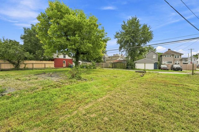 879 Sullivant Avenue, Columbus, OH 43223