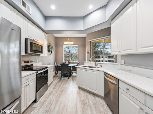 6021 Jonathans Bay CIR 302, Fort Myers, FL 33908