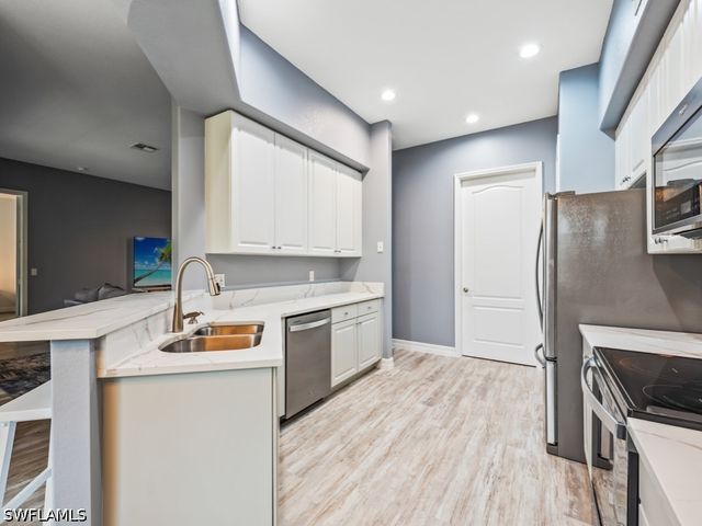 6021 Jonathans Bay CIR 302, Fort Myers, FL 33908