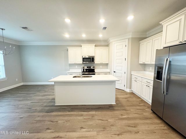 6753 Maurepas Circle, Ocean Springs, MS 39564