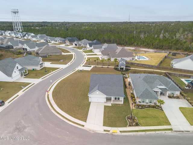 6753 Maurepas Circle, Ocean Springs, MS 39564