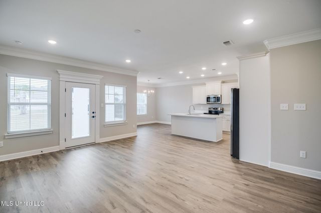 6753 Maurepas Circle, Ocean Springs, MS 39564