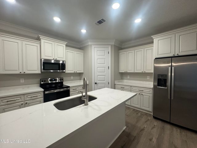 6753 Maurepas Circle, Ocean Springs, MS 39564