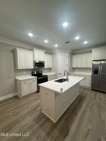 6753 Maurepas Circle, Ocean Springs, MS 39564