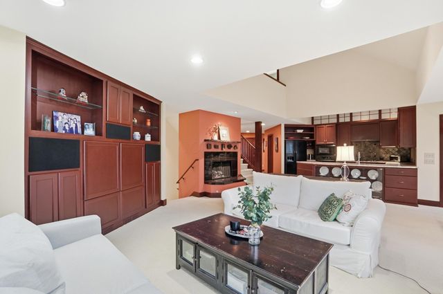 52 Beech Ridge Drive, Powell, OH 43065