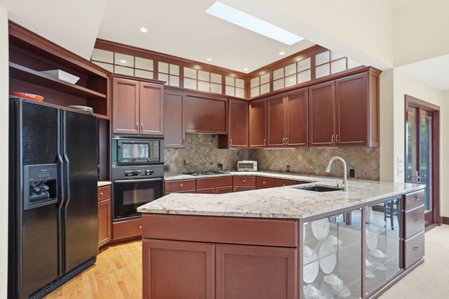 52 Beech Ridge Drive, Powell, OH 43065