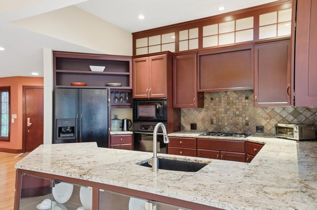 52 Beech Ridge Drive, Powell, OH 43065