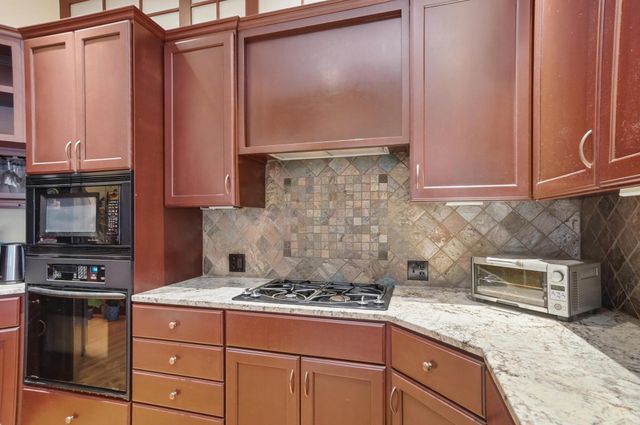 52 Beech Ridge Drive, Powell, OH 43065