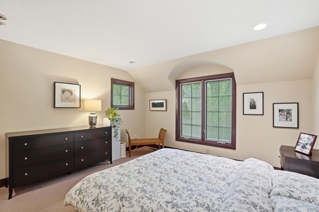 52 Beech Ridge Drive, Powell, OH 43065