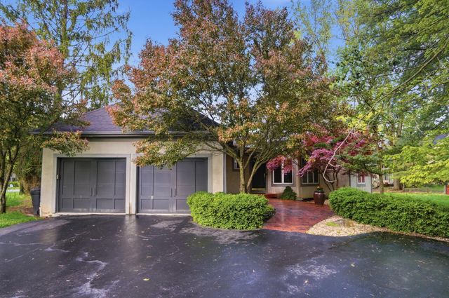 52 Beech Ridge Drive, Powell, OH 43065