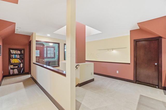 52 Beech Ridge Drive, Powell, OH 43065
