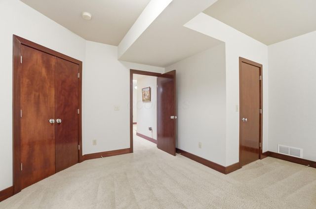 52 Beech Ridge Drive, Powell, OH 43065