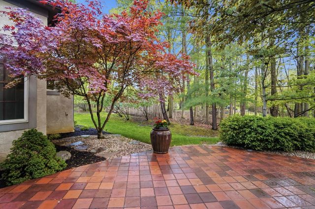 52 Beech Ridge Drive, Powell, OH 43065