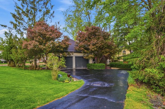 52 Beech Ridge Drive, Powell, OH 43065