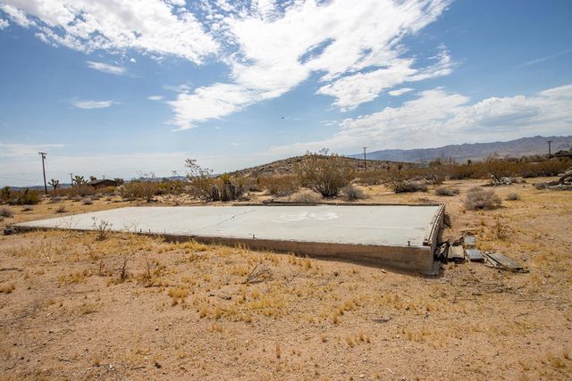 62121 Aberdeen Drive, Joshua Tree, CA 92252