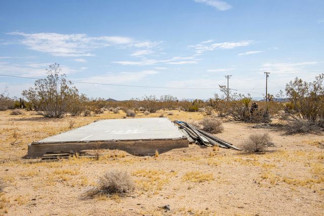 62121 Aberdeen Drive, Joshua Tree, CA 92252