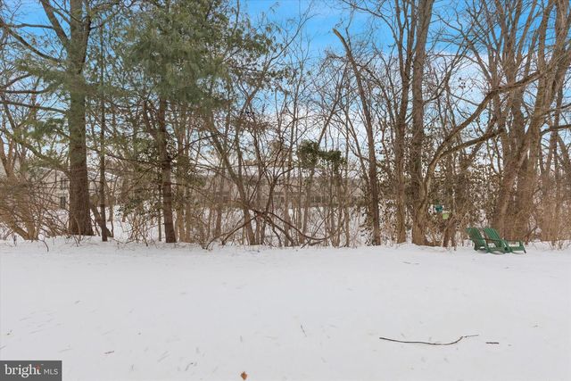 21 CAVENDISH DR, Ambler, PA 19002