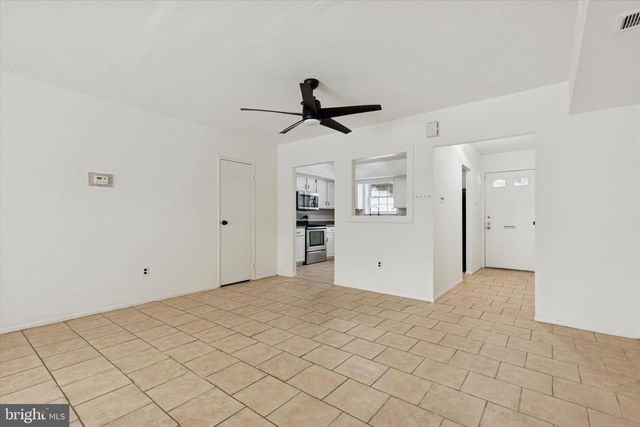 21 CAVENDISH DR, Ambler, PA 19002