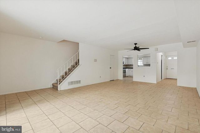 21 CAVENDISH DR, Ambler, PA 19002