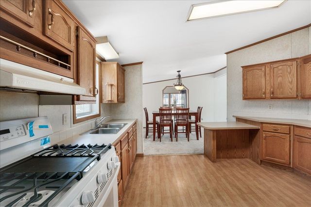 801 Nottingham Drive, Exeter, NH 03833