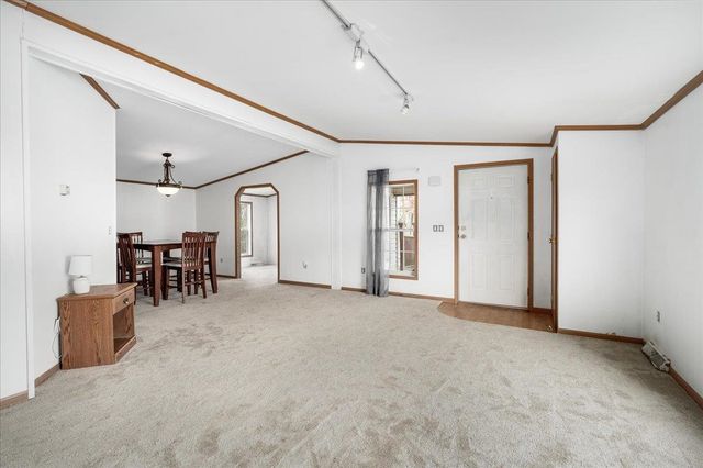 801 Nottingham Drive, Exeter, NH 03833