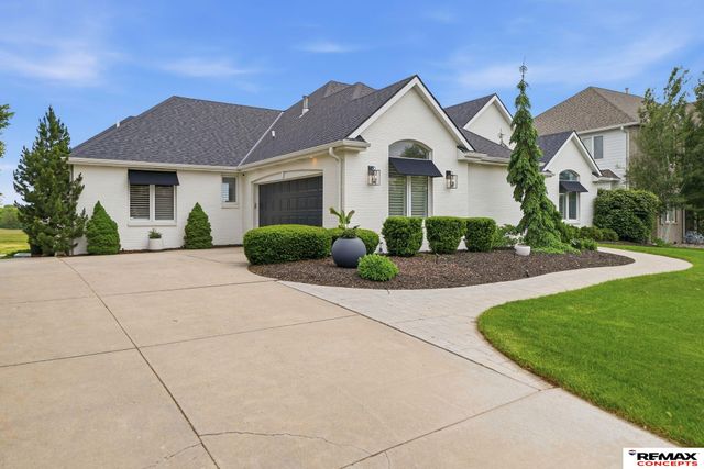 7510 San Mateo Lane, Lincoln, NE 68516