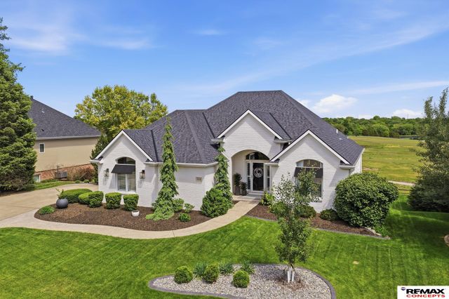 7510 San Mateo Lane, Lincoln, NE 68516