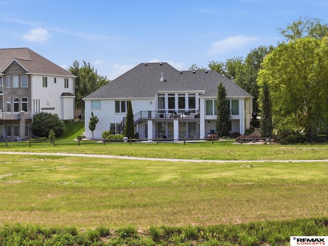 7510 San Mateo Lane, Lincoln, NE 68516