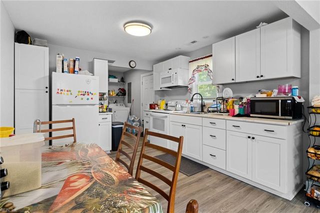 406 Walnut ST, Elizabeth City, NC 27909