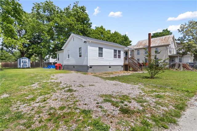 406 Walnut ST, Elizabeth City, NC 27909