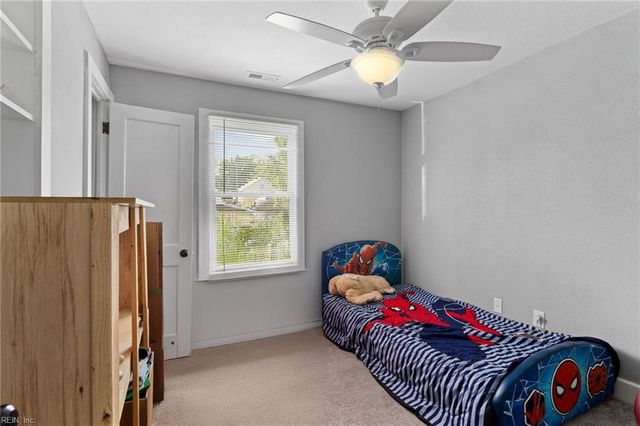 406 Walnut ST, Elizabeth City, NC 27909