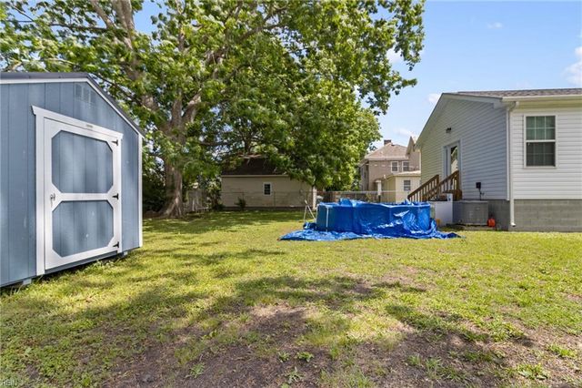 406 Walnut ST, Elizabeth City, NC 27909