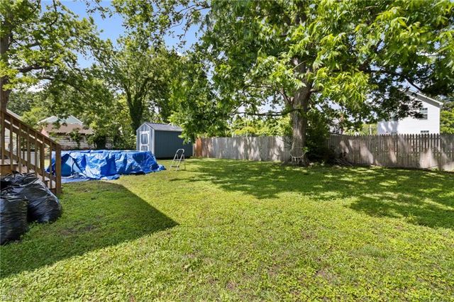 406 Walnut ST, Elizabeth City, NC 27909