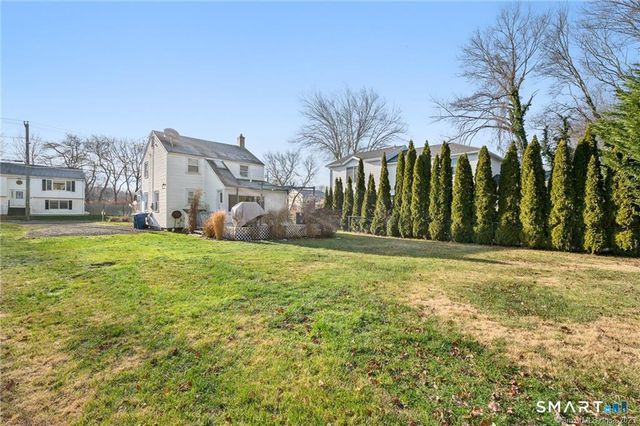 121 Shore Road, Waterford, CT 06385