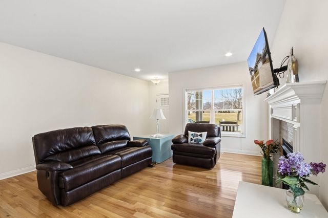 460 O Hagan Drive, Crown Point, IN 46307