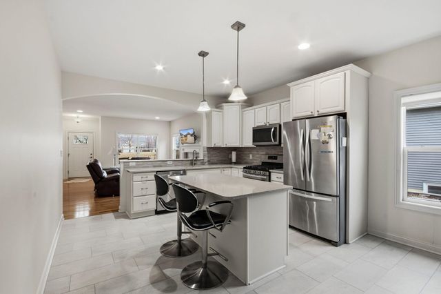 460 O Hagan Drive, Crown Point, IN 46307